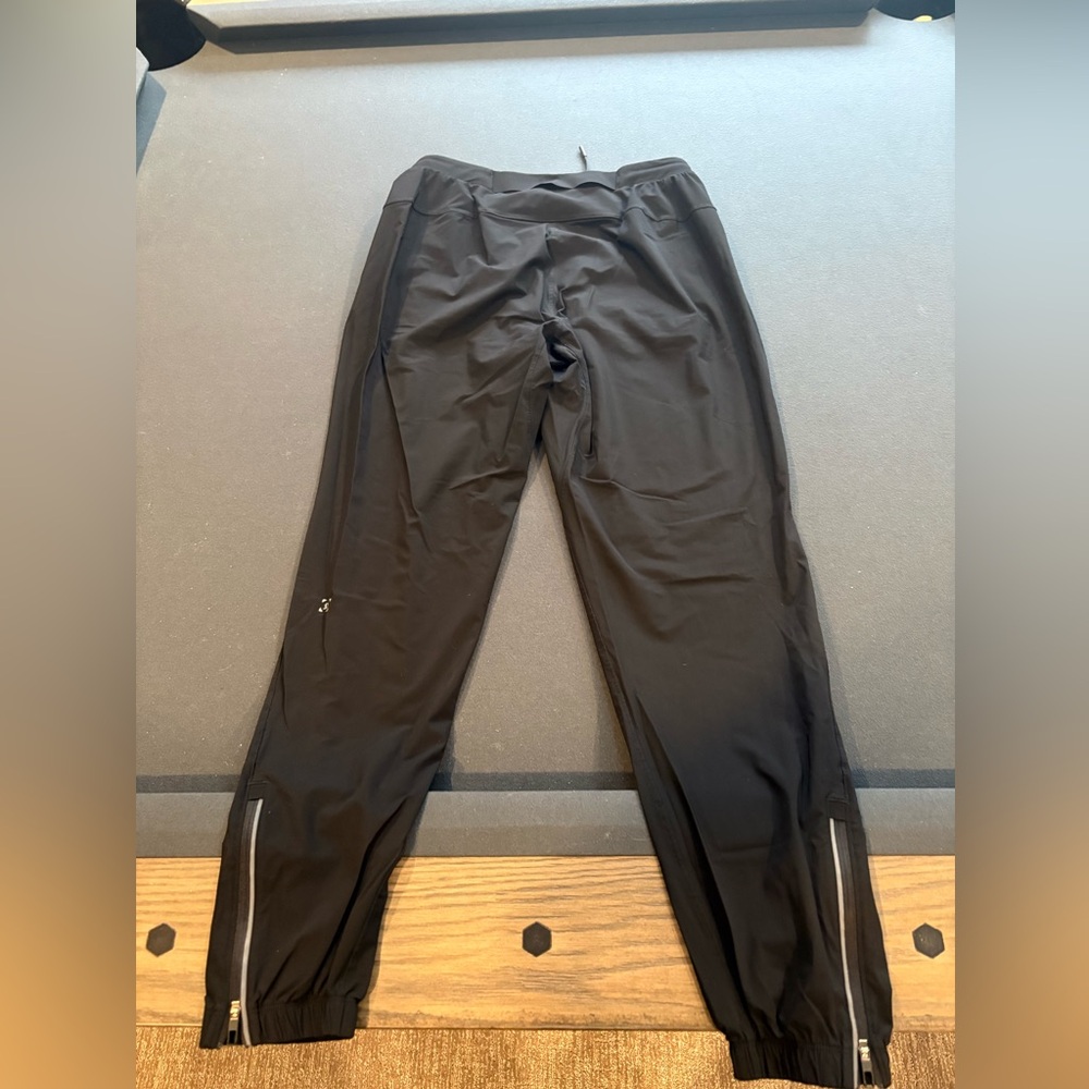 lululemon athletica Men’s Black Jogger Pants